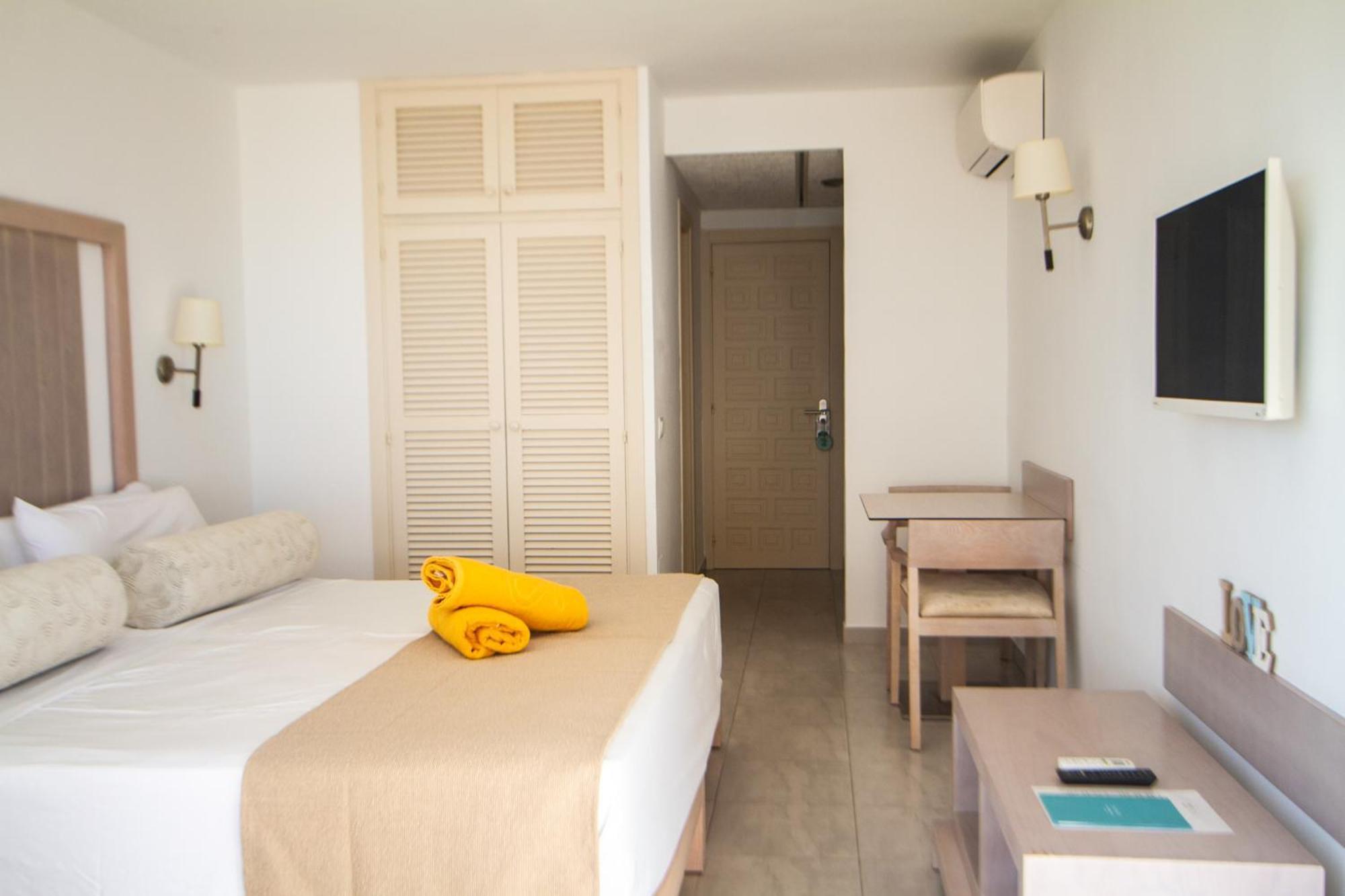 Apartamentos Es Calo Exteriér fotografie